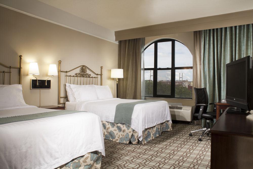 Courtyard By Marriott Savannah Downtown - Historic District Exterior photo